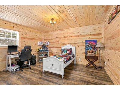 Farmhouse-Style Home on 5+ Acres For Sale near Moose Lake MN - image 16