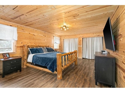 Farmhouse-Style Home on 5+ Acres For Sale near Moose Lake MN - image 14