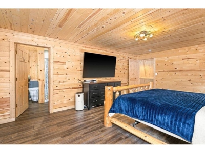 Farmhouse-Style Home on 5+ Acres For Sale near Moose Lake MN - image 15
