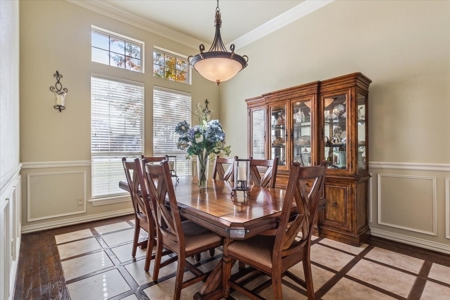 Located in Gated Community with access to River - image 4