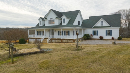 Country Home and Farmland for Sale in Jetersville, VA - image 13