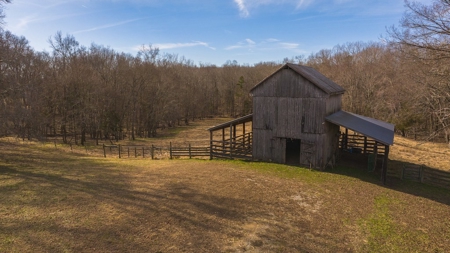 Country Home and Farmland for Sale in Jetersville, VA - image 36