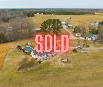 Country Home and Farmland for Sale in Jetersville, VA - image 50