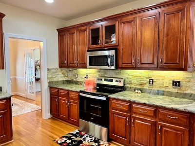 Country Home and Farmland for Sale in Jetersville, VA - image 18
