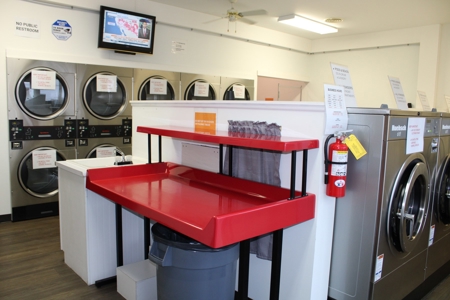 Woodsfield OH Well Established Turn Key Laundromat - image 5