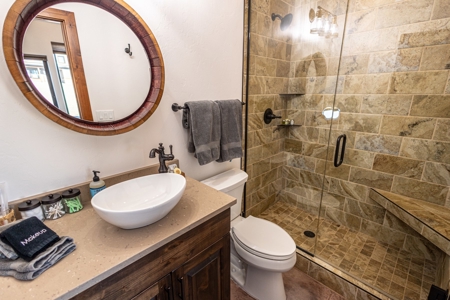 Colorado Short Term Rental Homes on 40 Acres - image 15