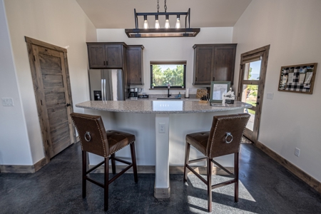 Colorado Short Term Rental Homes on 40 Acres - image 22