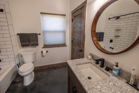 Colorado Short Term Rental Homes on 40 Acres - image 29