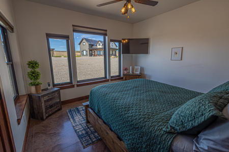 Colorado Short Term Rental Homes on 40 Acres - image 21