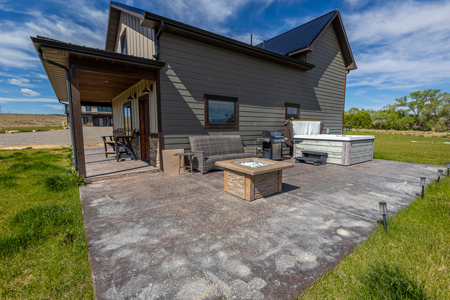Colorado Short Term Rental Homes on 40 Acres - image 14
