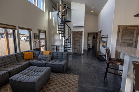 Colorado Short Term Rental Homes on 40 Acres - image 23