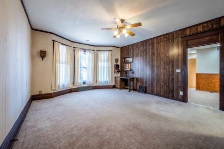 Harlan, Ia -4 Bedroom Family Home With Extra Garage Storage - image 6