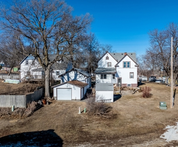 Harlan, Ia -4 Bedroom Family Home With Extra Garage Storage - image 32