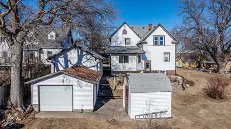 Harlan, Ia -4 Bedroom Family Home With Extra Garage Storage - image 4