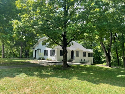 Versatile Commercial Opportunity in Traders Point - image 20