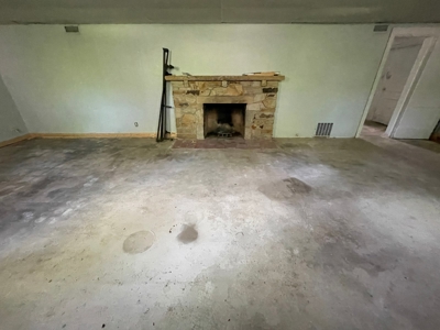 Versatile Commercial Opportunity in Traders Point - image 16