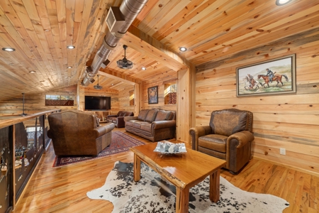Dream Home! High-End Custom Barndominium in Early, TX on 56 Acres - Hunting, Fishing - image 17