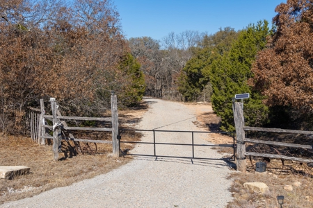 Dream Home! High-End Custom Barndominium in Early, TX on 56 Acres - Hunting, Fishing - image 25