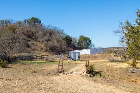 Dream Home! High-End Custom Barndominium in Early, TX on 56 Acres - Hunting, Fishing - image 37