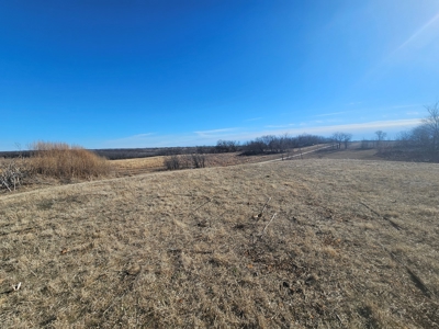 Forty Acres with a View! - image 4