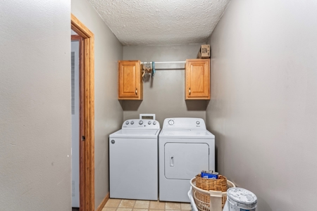 20 Acres And 1800 + Sq Ft Home For Sale Maysville Mo - image 28