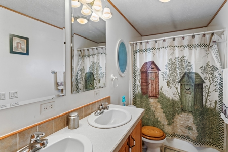 20 Acres And 1800 + Sq Ft Home For Sale Maysville Mo - image 12