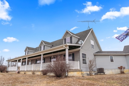20 Acres And 1800 + Sq Ft Home For Sale Maysville Mo - image 4