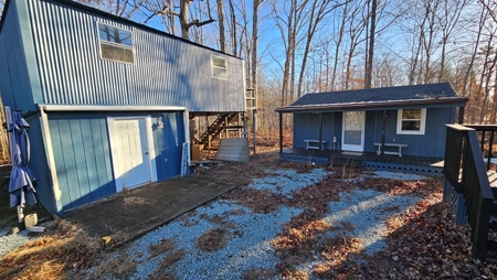 Lakefront Paradise: 4-Building Retreat Near Kerr Lake, VA - image 30