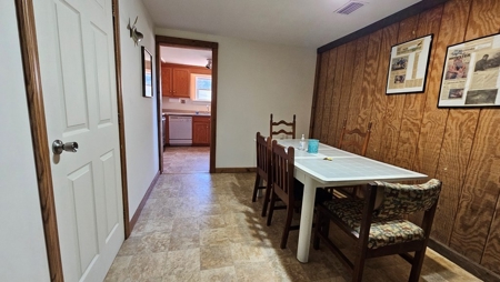 Lakefront Paradise: 4-Building Retreat Near Kerr Lake, VA - image 39
