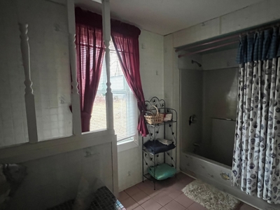 Cabin at the Lake - image 15