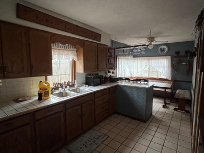 Cabin at the Lake - image 13