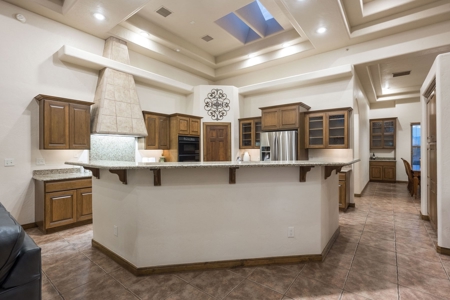 Custom-Built Home for Sale on One Acre in Las Cruces, NM - image 9