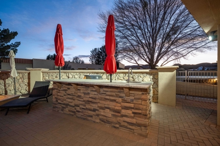 Custom-Built Home for Sale on One Acre in Las Cruces, NM - image 37