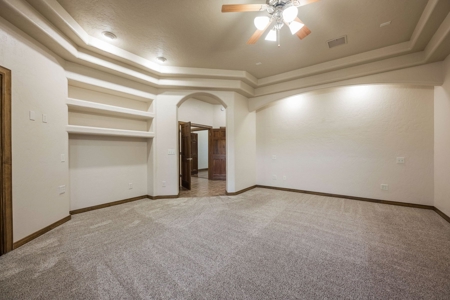 Custom-Built Home for Sale on One Acre in Las Cruces, NM - image 21
