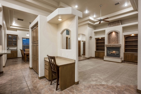 Custom-Built Home for Sale on One Acre in Las Cruces, NM - image 13