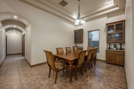 Custom-Built Home for Sale on One Acre in Las Cruces, NM - image 14