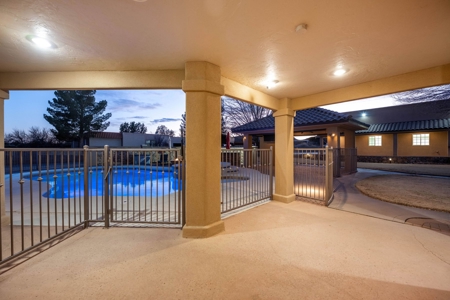 Custom-Built Home for Sale on One Acre in Las Cruces, NM - image 34