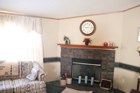 Ranch Home on Large Lot With Barn For Sale in Croton, Ohio! - image 26