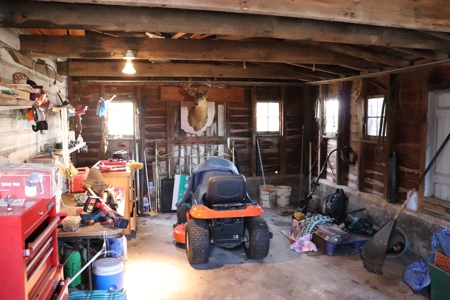 Ranch Home on Large Lot With Barn For Sale in Croton, Ohio! - image 28