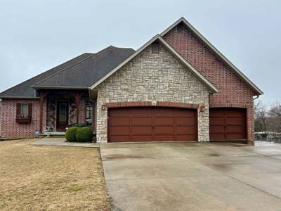 Spacious Home on 2.5 Acres with In-Ground Pool in Ava, MO - image 32
