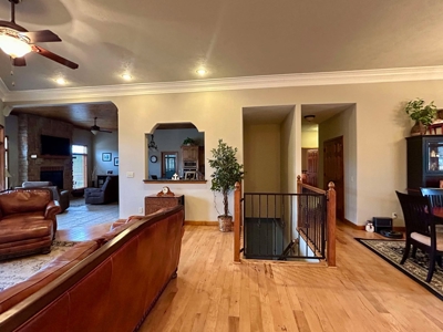 Spacious Home on 2.5 Acres with In-Ground Pool in Ava, MO - image 45
