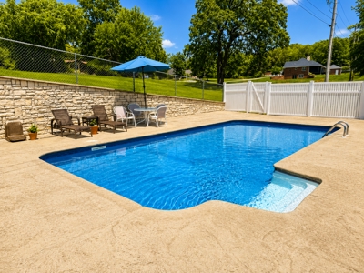 Spacious Home on 1.6 Acres with In-Ground Pool in Ava, MO - image 28