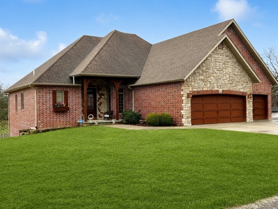 Spacious Home on 1.6 Acres with In-Ground Pool in Ava, MO - image 32