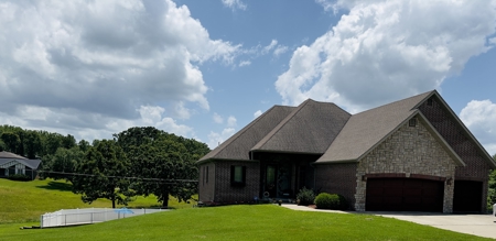 Spacious Home on 2.5 Acres with In-Ground Pool in Ava, MO - image 21
