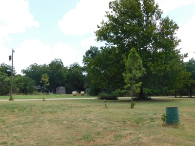 Barndominum In Risng Star With Room To Grow - image 7