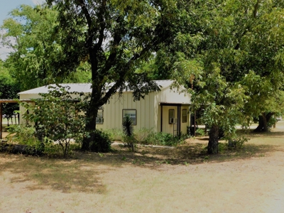 Barndominum In Risng Star With Room To Grow - image 11