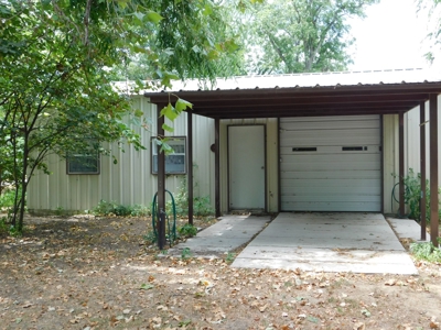 Barndominum In Risng Star With Room To Grow - image 3