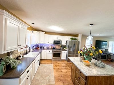 Country Home for Sale in Salem, Missouri - image 9