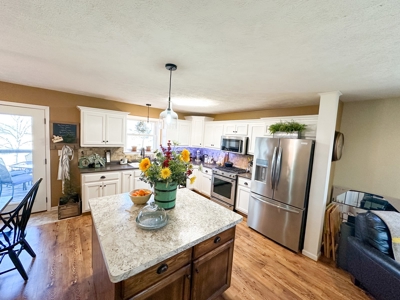 Country Home for Sale in Salem, Missouri - image 8