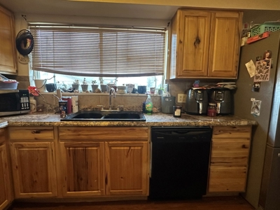 Home FOR SALE, Wilburton, OK - image 3